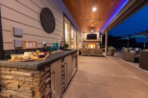Covered outdoor kitchen area in Vancouver, WA